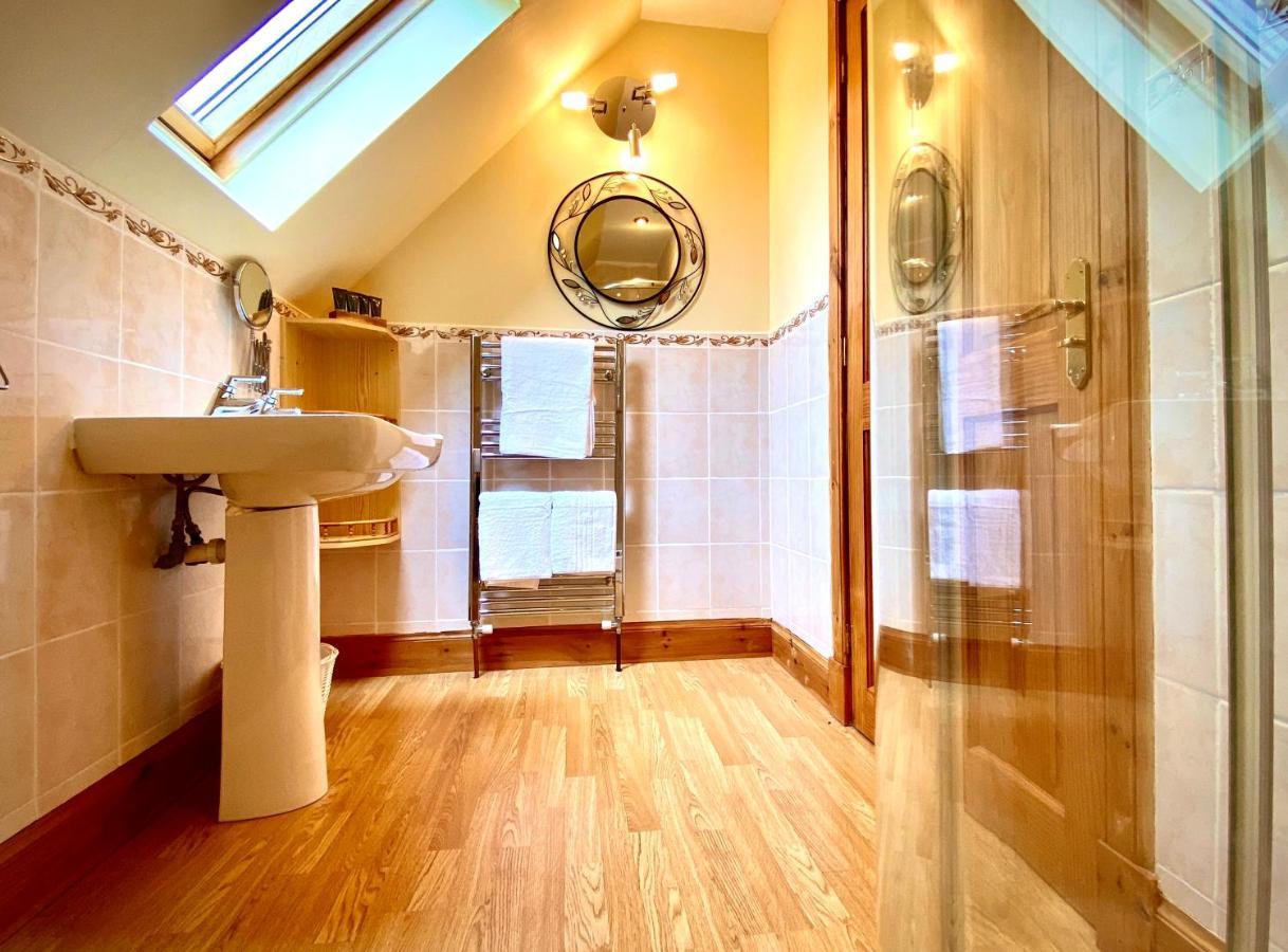 Blacksmith Holiday Home Near Portree In Central Skye Екстериор снимка