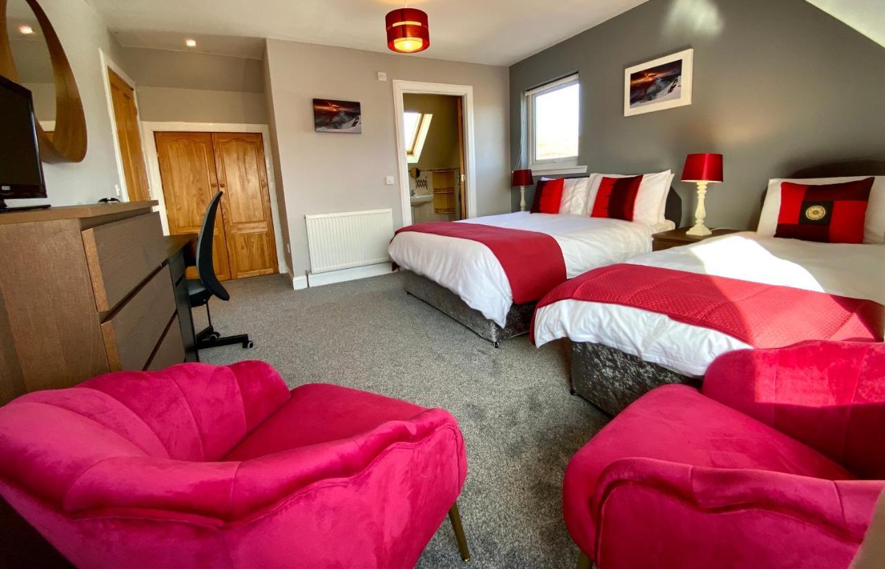 Blacksmith Holiday Home Near Portree In Central Skye Екстериор снимка