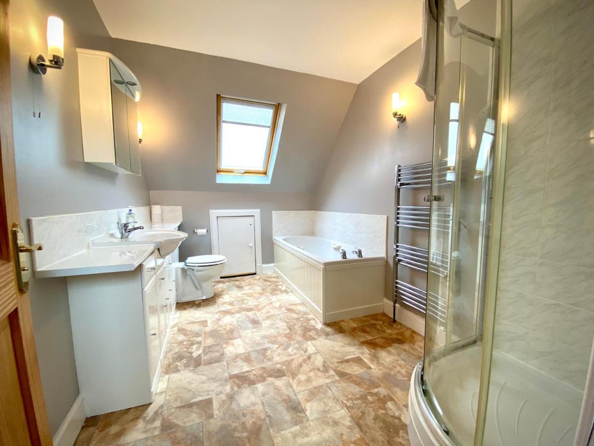 Blacksmith Holiday Home Near Portree In Central Skye Екстериор снимка